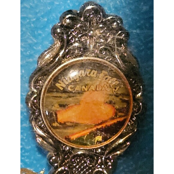 Vintage Niagara Falls Cameo Silverplate Souvenir Spoon Made In Australia - Picture 1 of 3